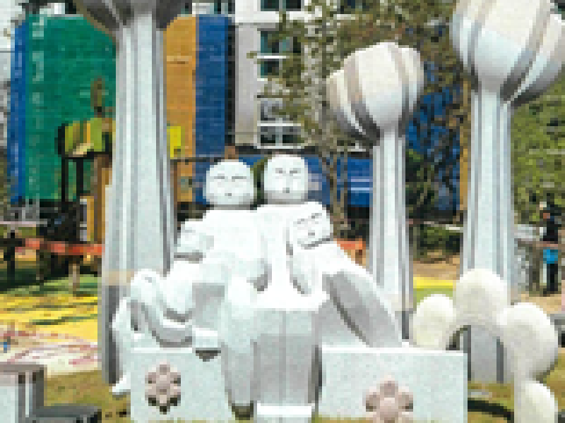 조각, 권지용, 꽃과 나무 그리고 우리