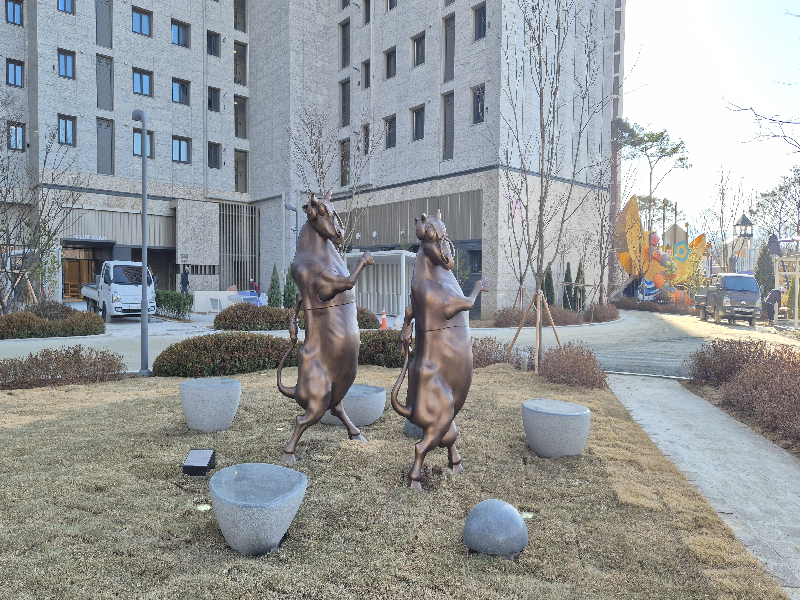 조각, 박민섭, Running~