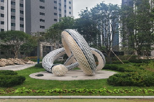 우측 이미지