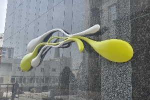 우측 이미지