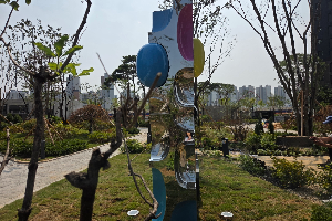 전면-우 이미지