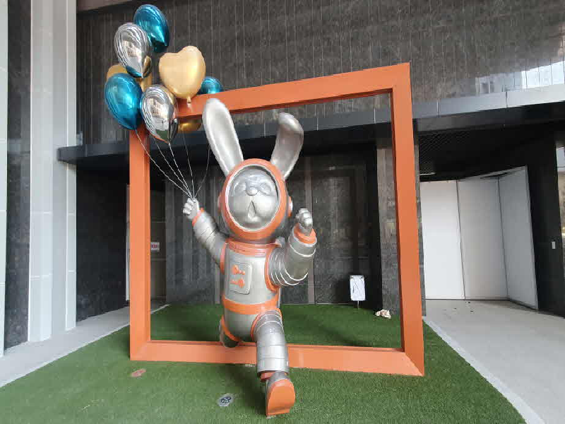 조각, 윤주영, 행복한 모험