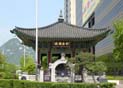 건축물 미술장식 제도의 결여와 파산 (현 미술장식 제도의 현실적인 문제점들)